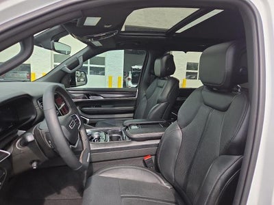 2024 Jeep Wagoneer Base