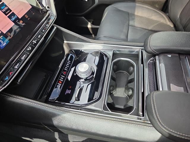 2024 Jeep Wagoneer Base