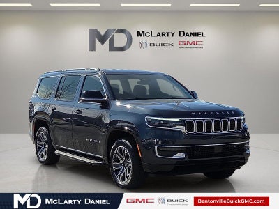 2025 Jeep Wagoneer Base