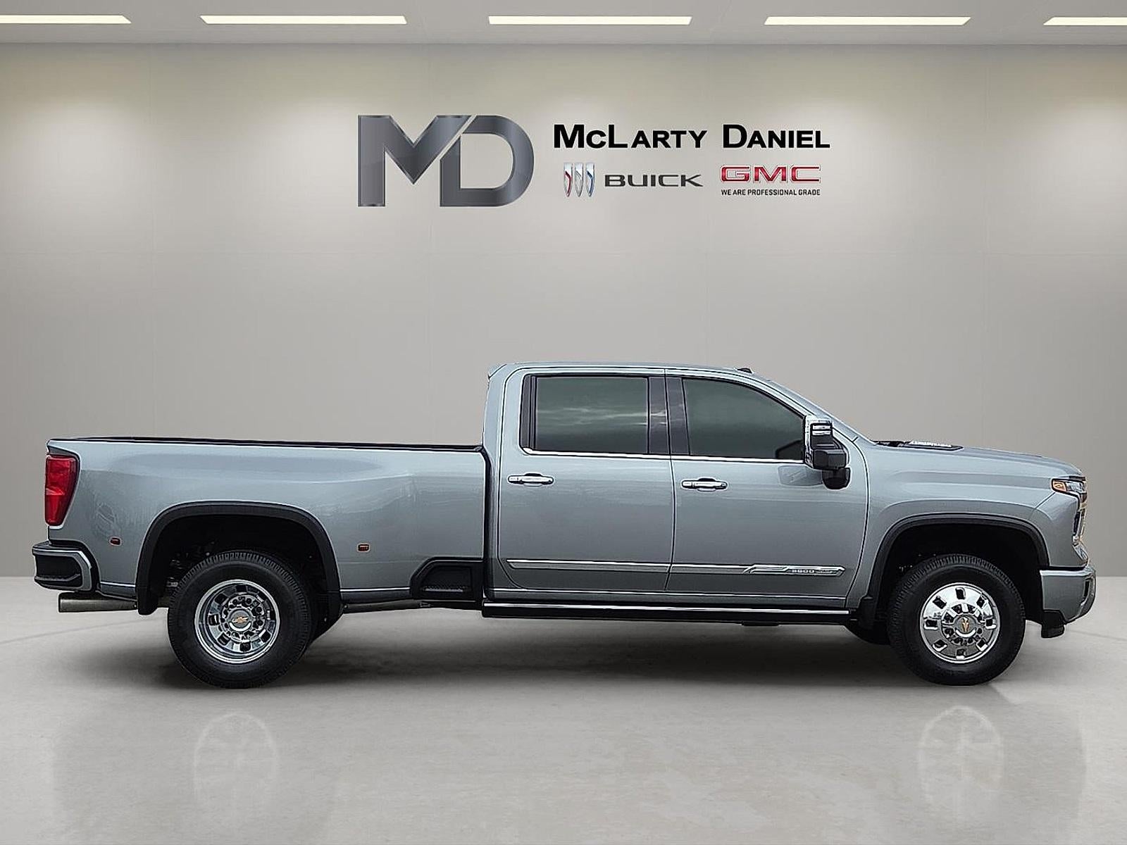 2025 Chevrolet Silverado 3500 HD High Country DRW