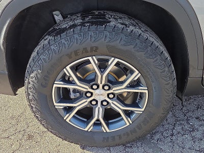 2024 GMC Acadia AT4
