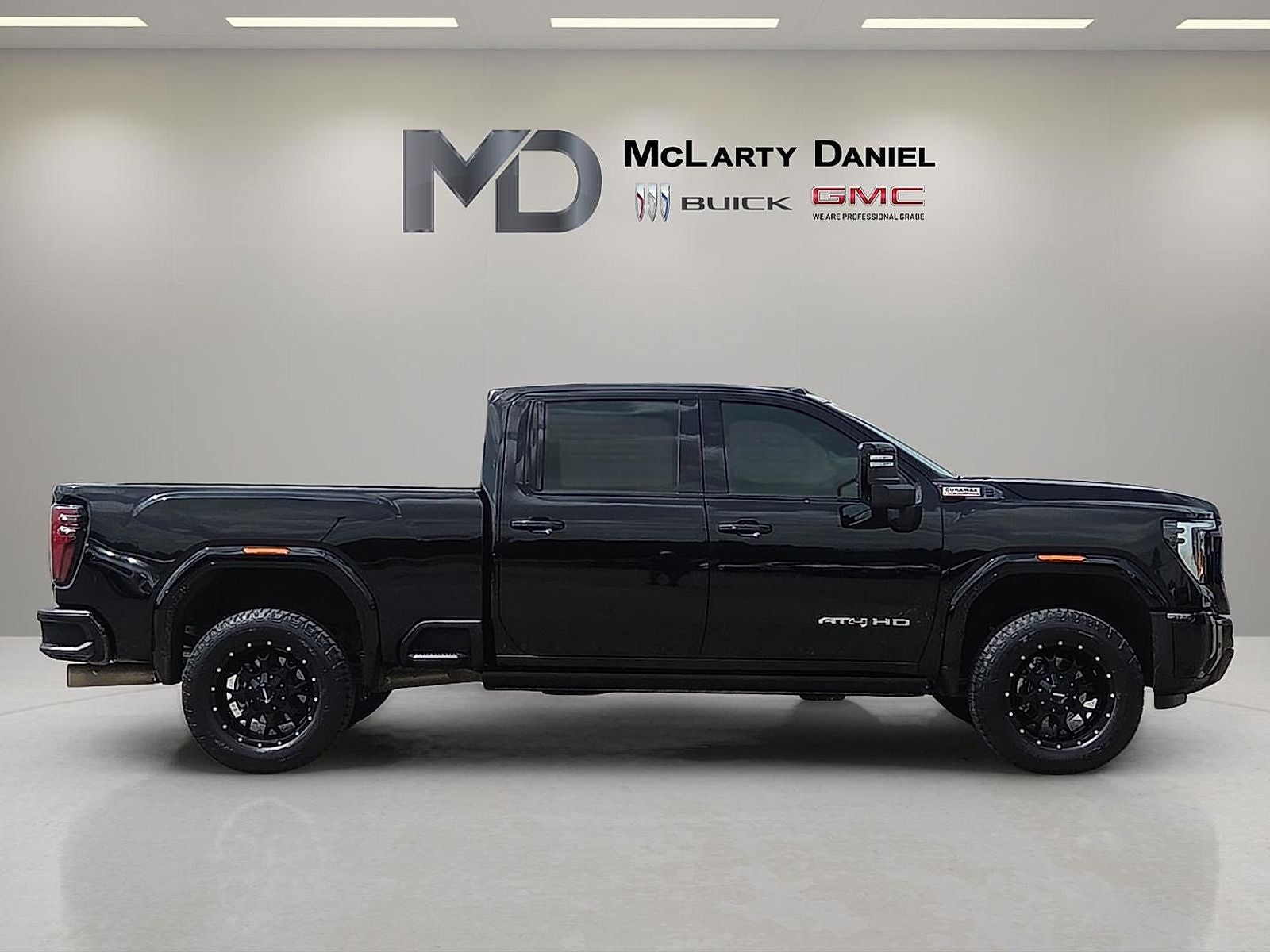 2025 GMC Sierra 2500 HD AT4