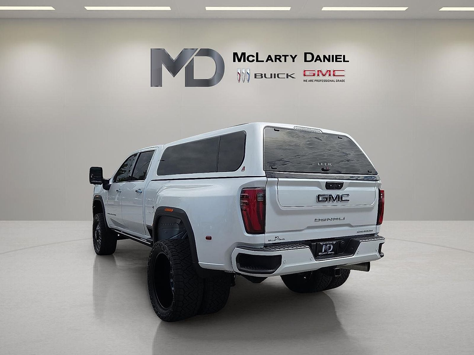 2025 GMC Sierra 3500 HD Denali Ultimate DRW