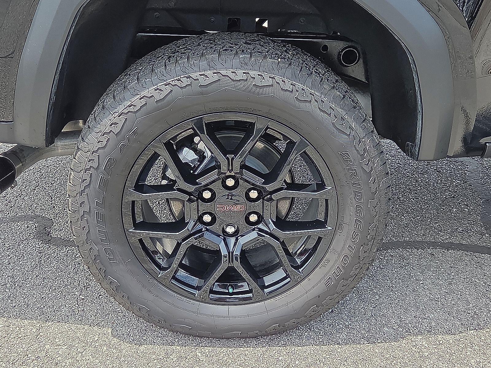 2025 GMC Canyon Denali
