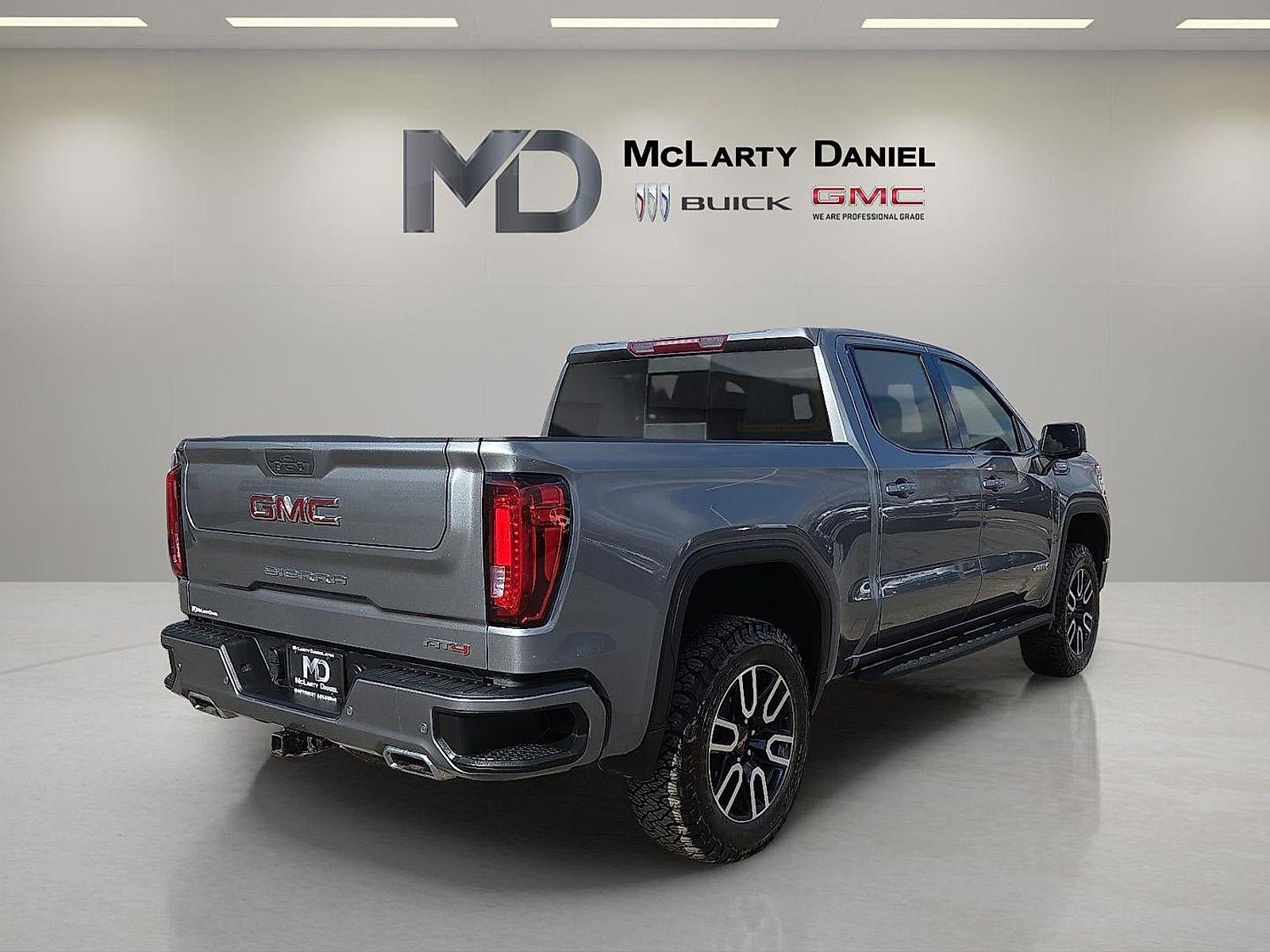 2022 GMC Sierra 1500 Limited AT4