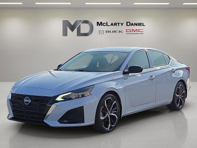 2023 Nissan Altima SR FWD