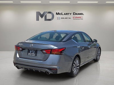 2023 Nissan Altima SV FWD