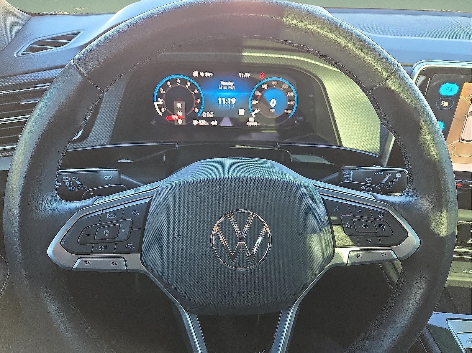 2024 Volkswagen Atlas Cross Sport 2.0T SEL Premium R-Line