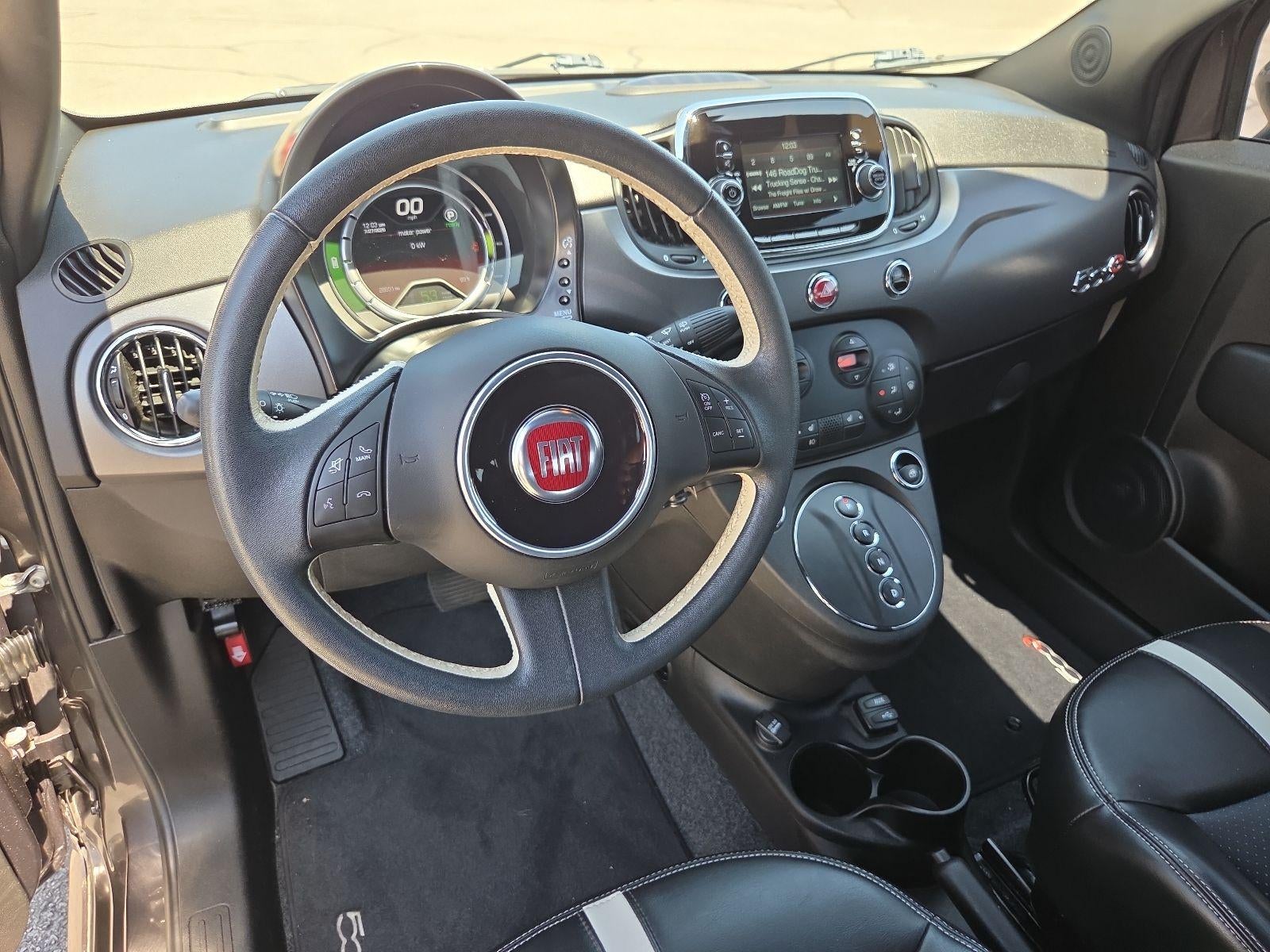2019 FIAT 500e Base