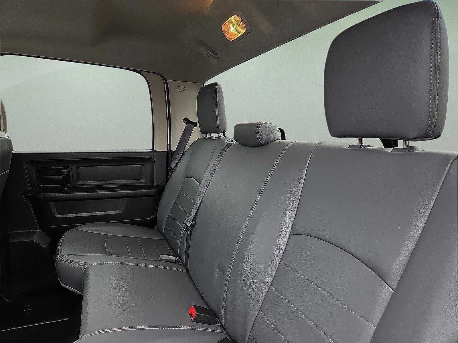 2017 RAM 2500 Tradesman Crew Cab 4x4 6'4" Box