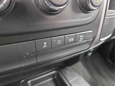 2017 RAM 2500 Tradesman Crew Cab 4x4 6'4" Box