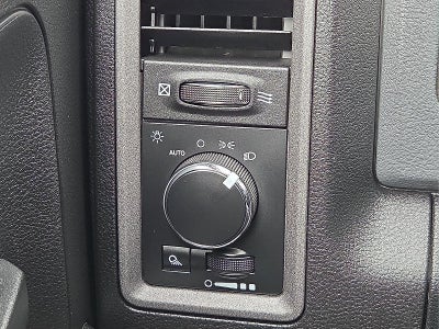 2017 RAM 2500 Tradesman Crew Cab 4x4 6'4" Box