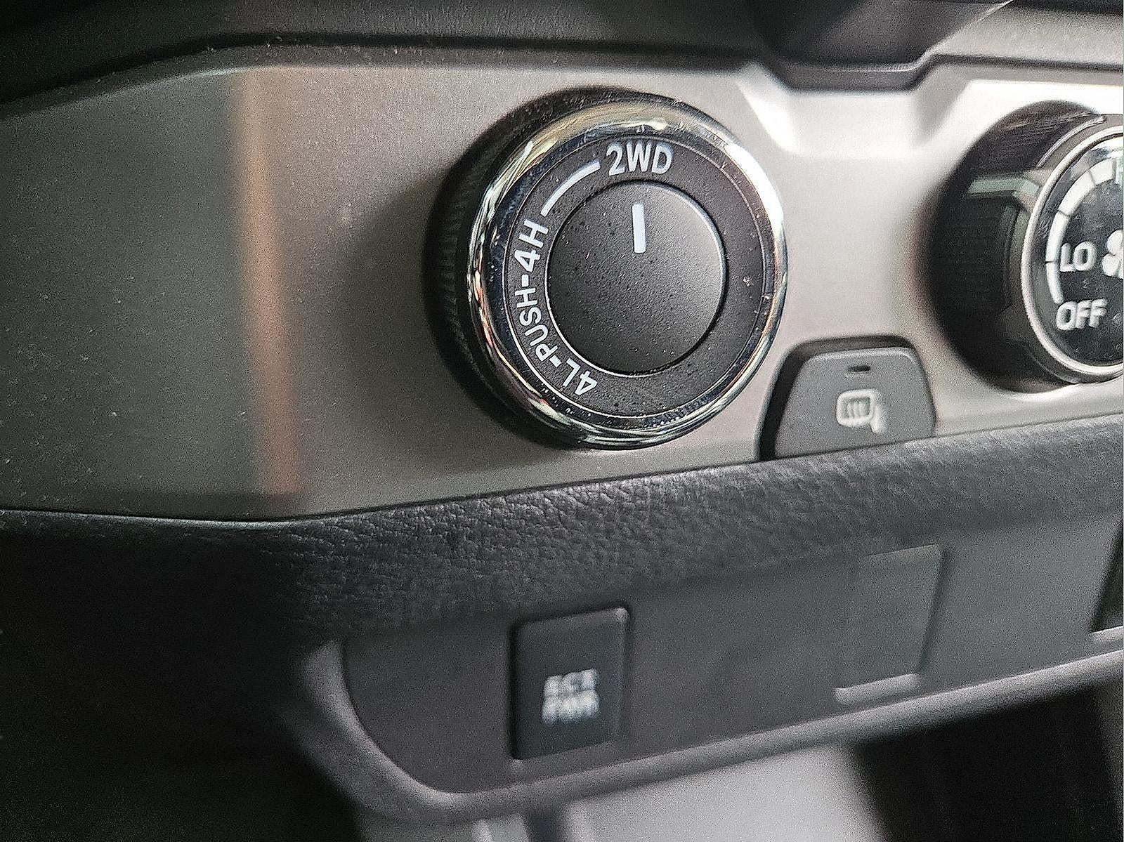 2017 Toyota Tacoma SR5 V6