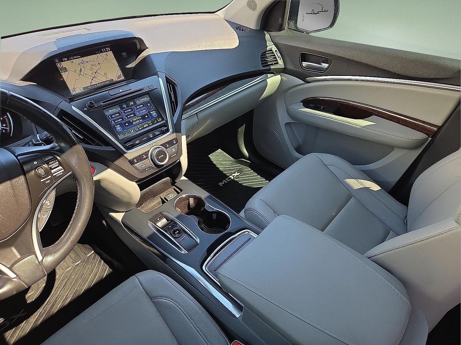 2017 Acura MDX w/Technology Package