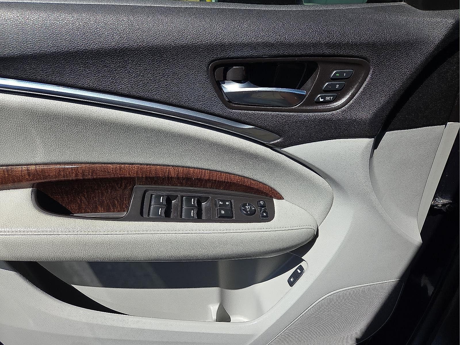 2017 Acura MDX w/Technology Package