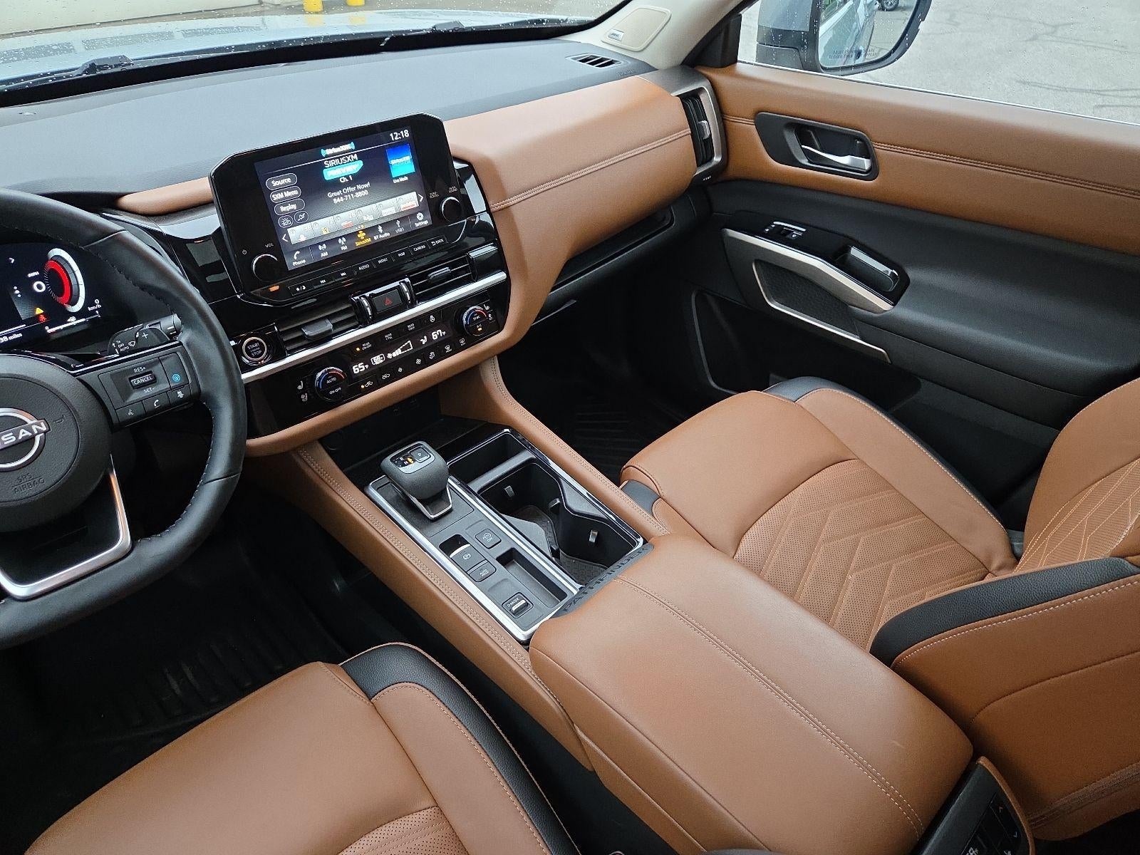 2024 Nissan Pathfinder Platinum FWD