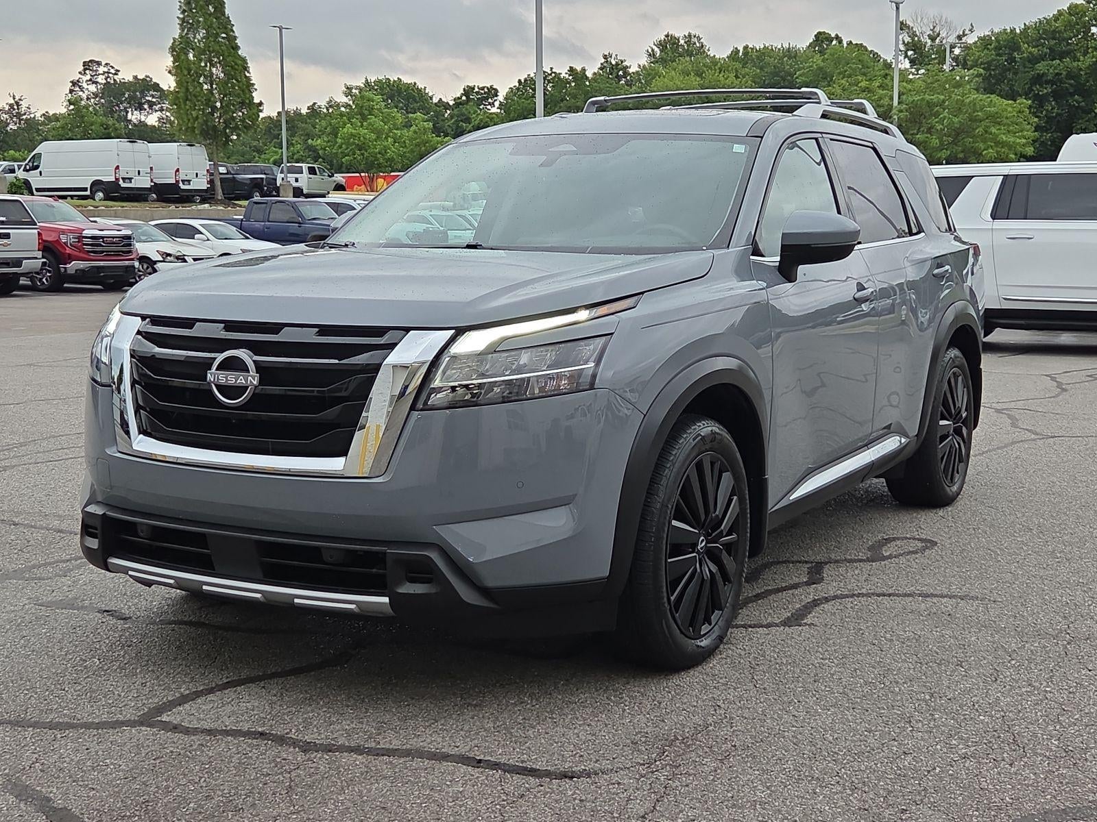 2024 Nissan Pathfinder Platinum FWD