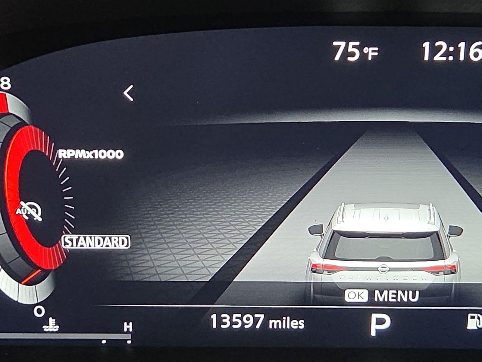 2024 Nissan Pathfinder Platinum FWD