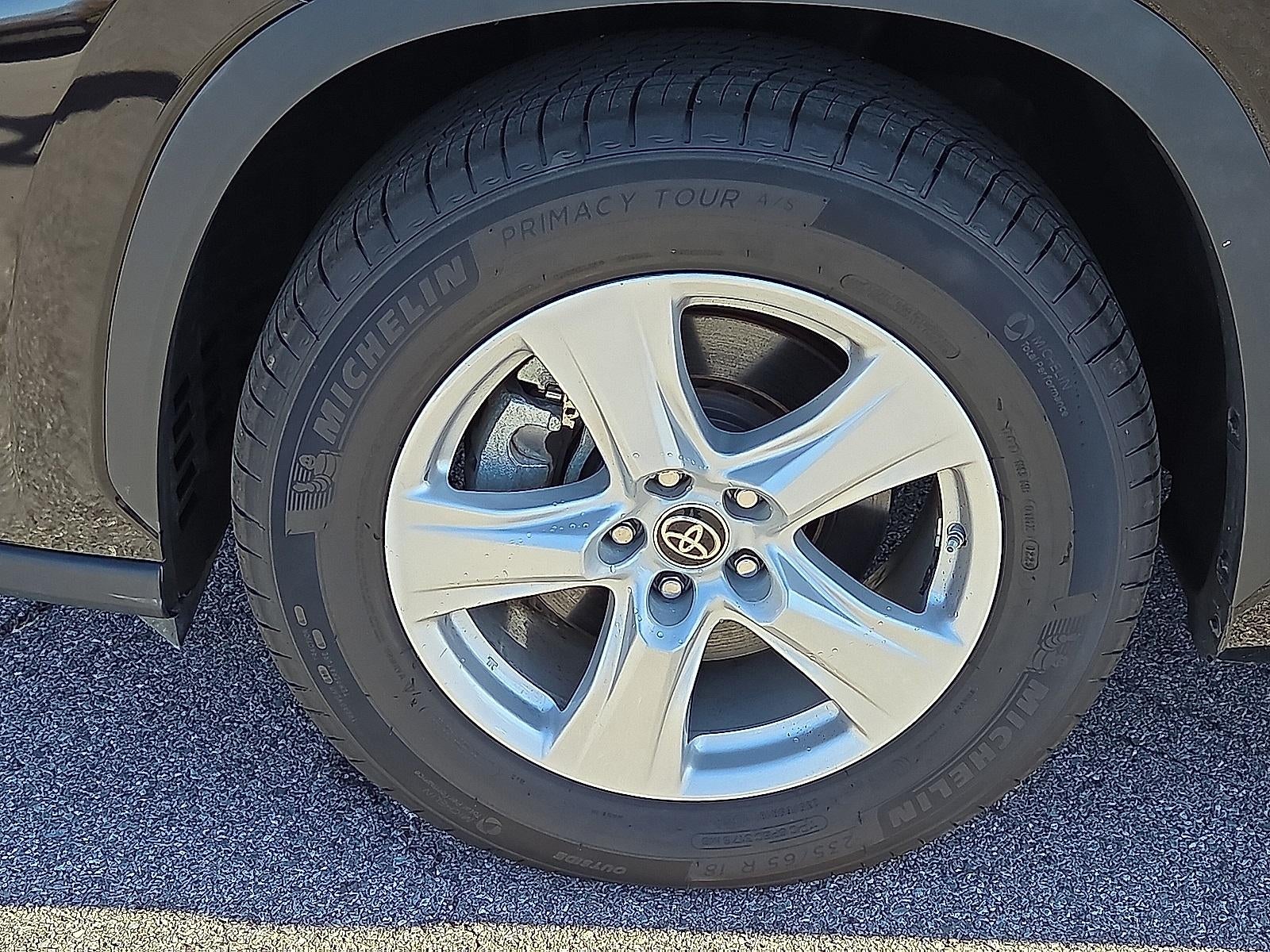 2022 Toyota Highlander LE