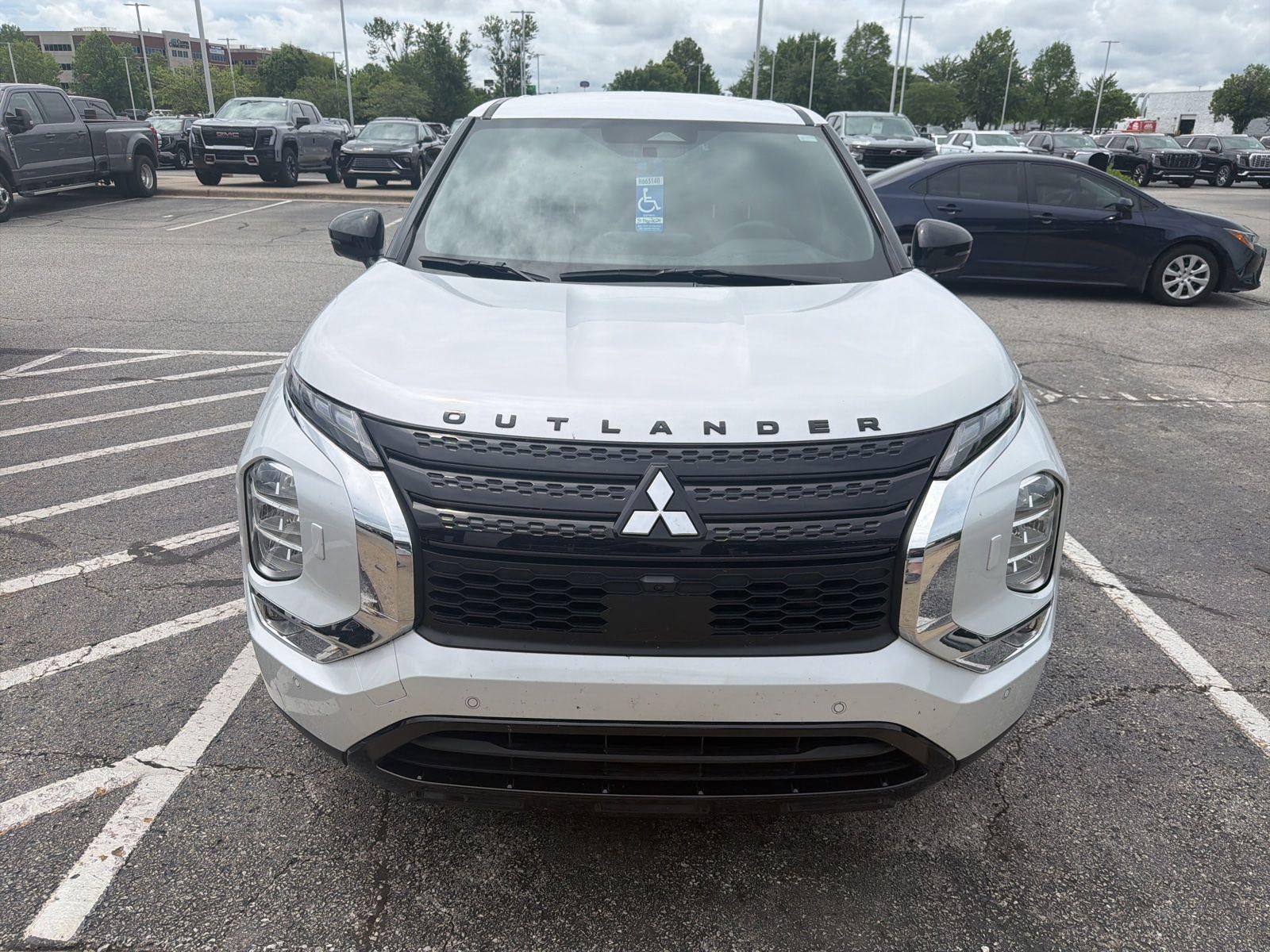 2024 Mitsubishi Outlander SE Black Edition S-AWC