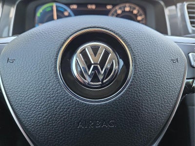 2018 Volkswagen e-Golf SEL Premium
