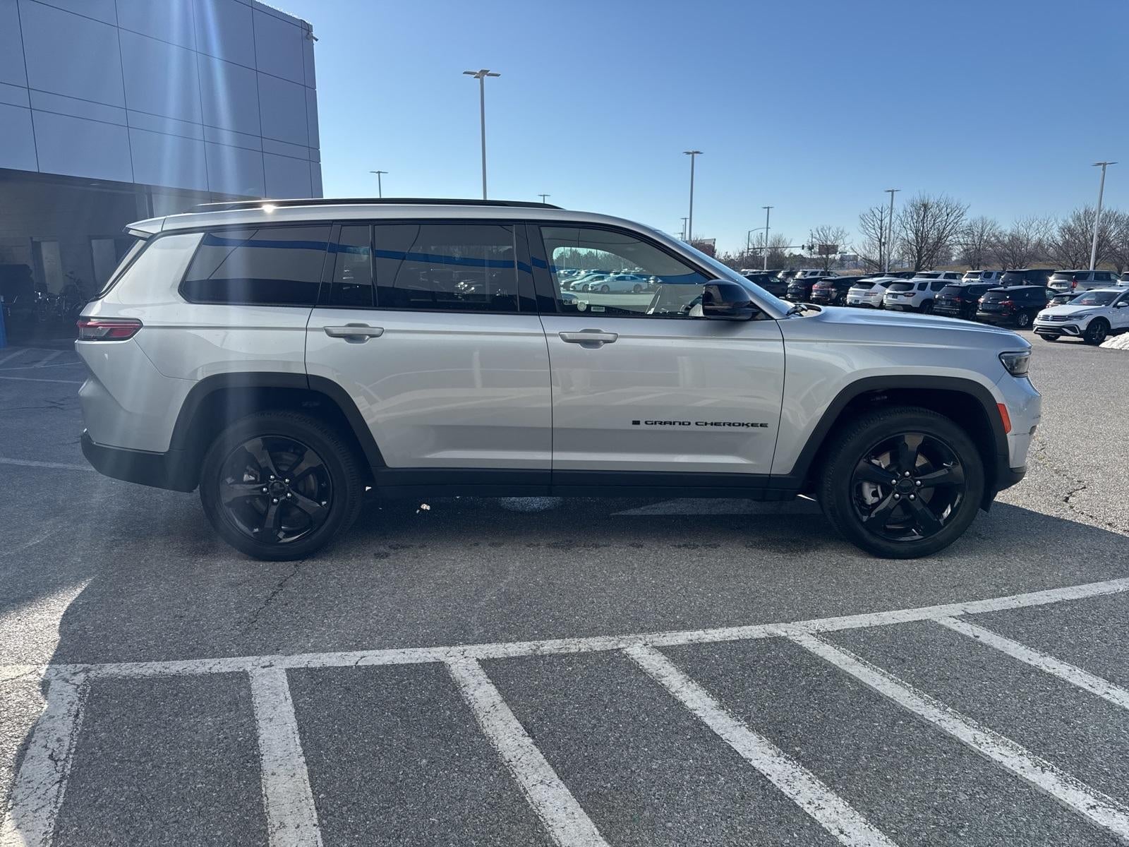 2023 Jeep Grand Cherokee L Altitude