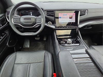 2023 Jeep Wagoneer Base