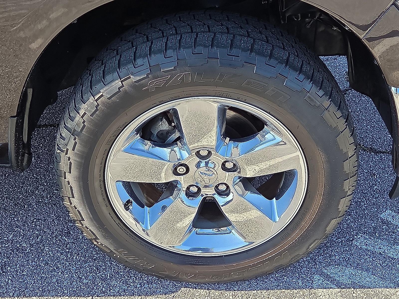 2017 RAM 1500 Big Horn Crew Cab 4x4 5'7" Box