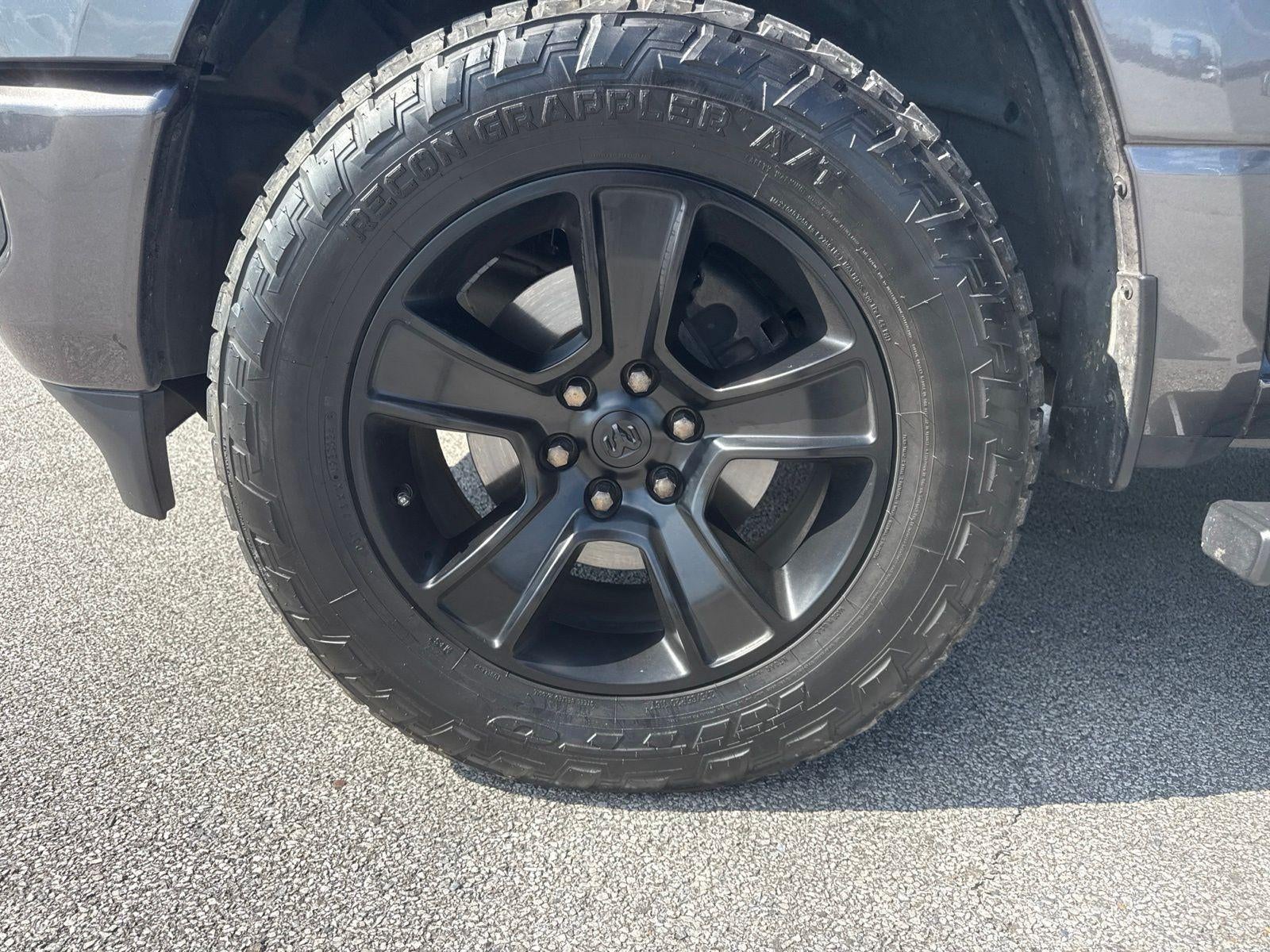 2021 RAM 1500 Big Horn Crew Cab 4x4 5'7" Box