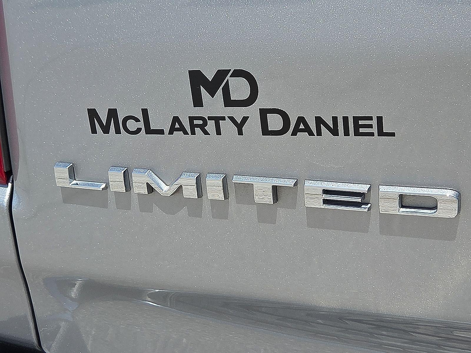 2021 RAM 1500 Limited Crew Cab 4x4 5'7" Box