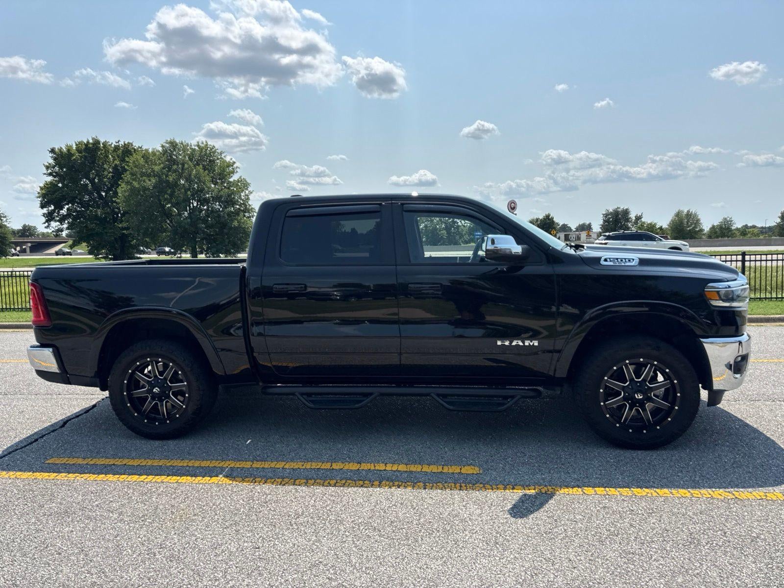 2025 RAM 1500 Laramie Crew Cab 4x4 5'7" Box