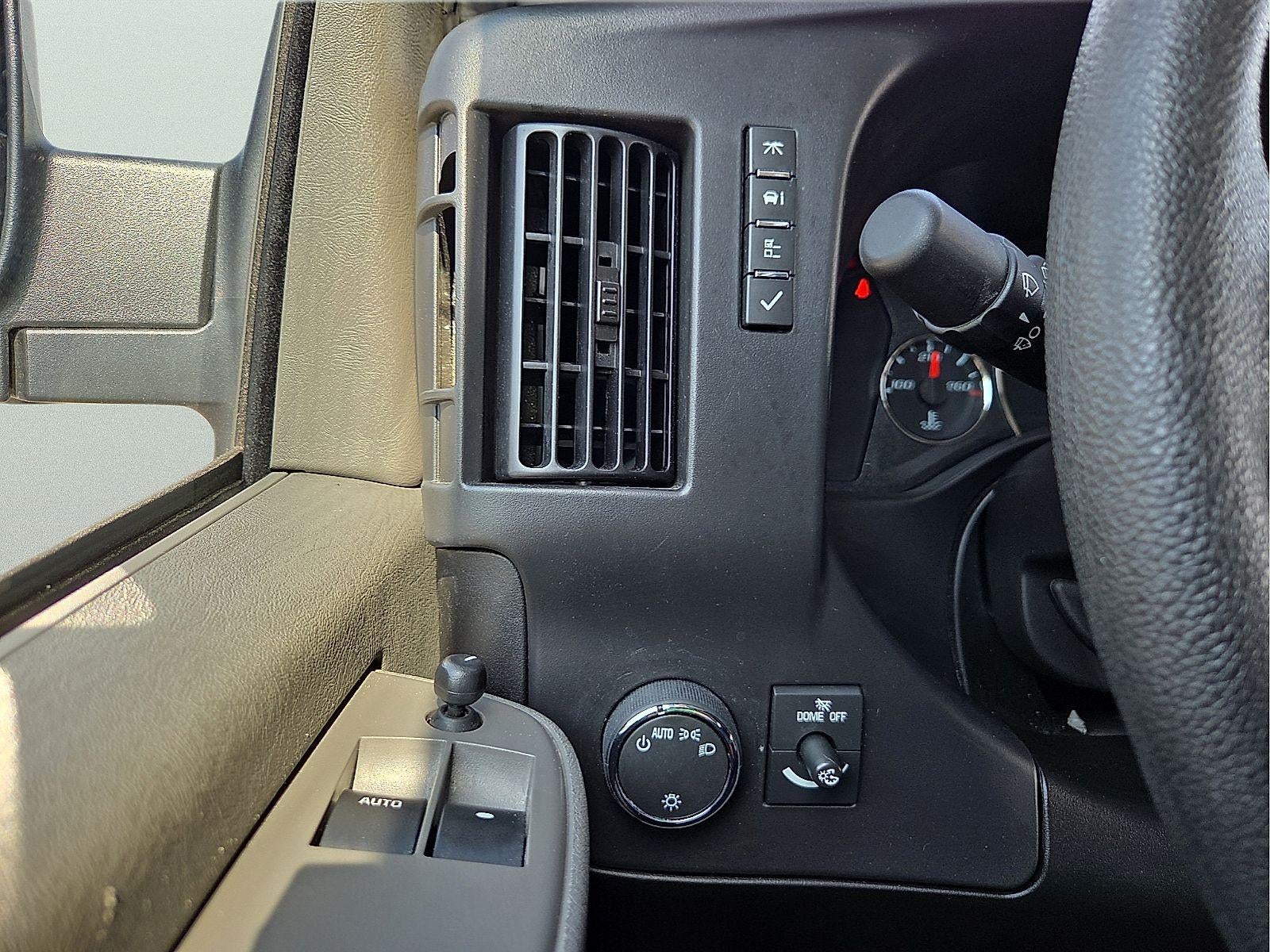 2025 Chevrolet Express Cargo Base