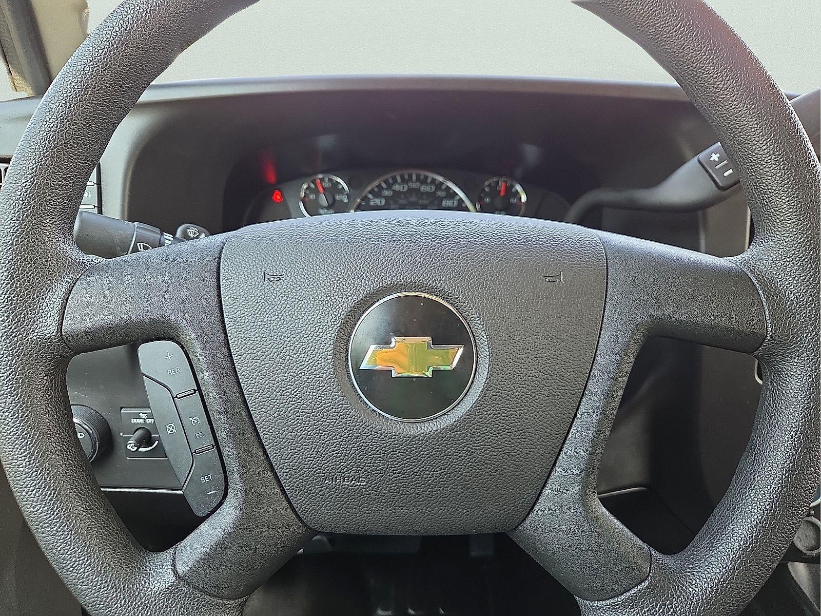 2025 Chevrolet Express Cargo Base