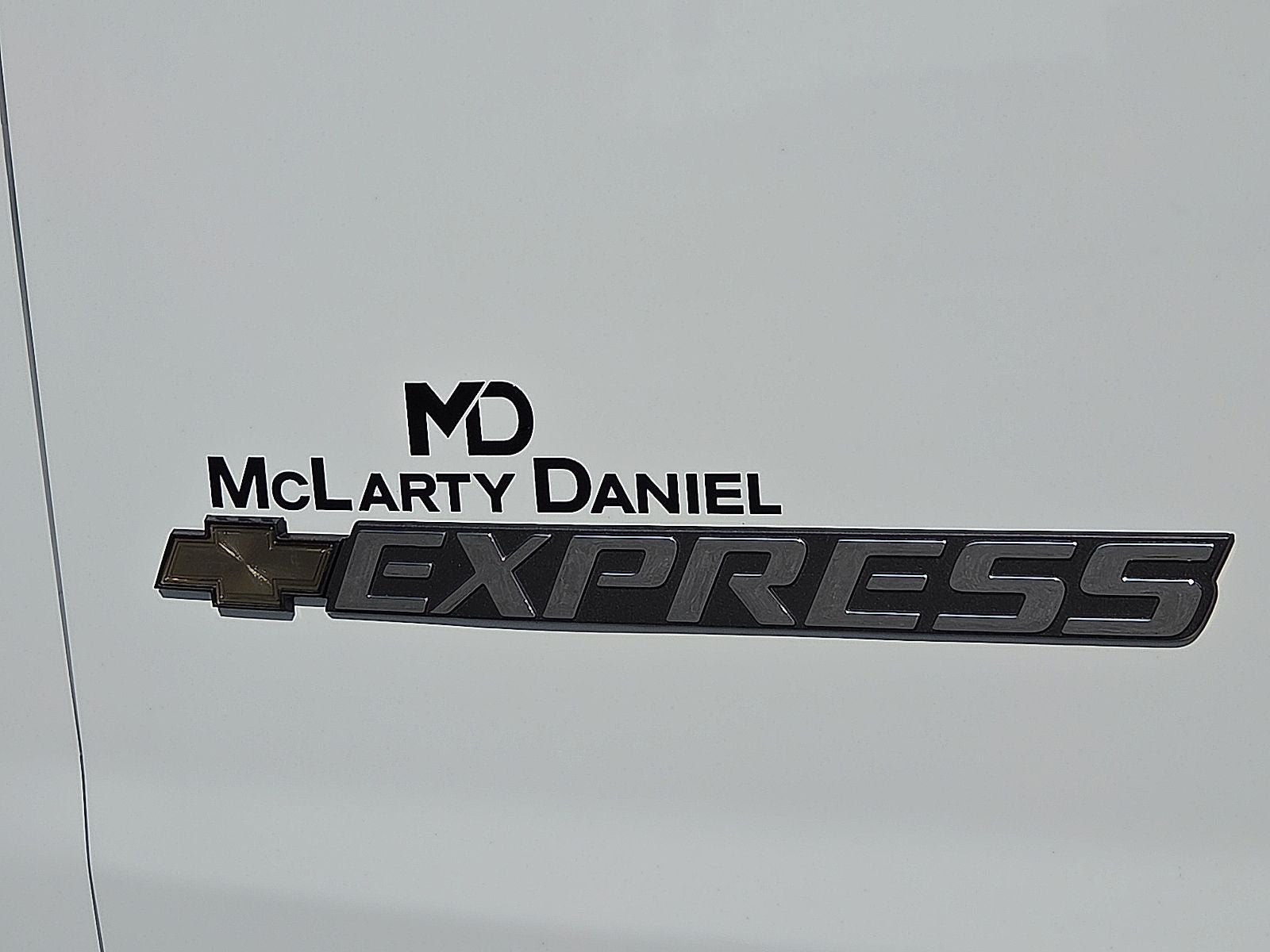 2025 Chevrolet Express Cargo Base