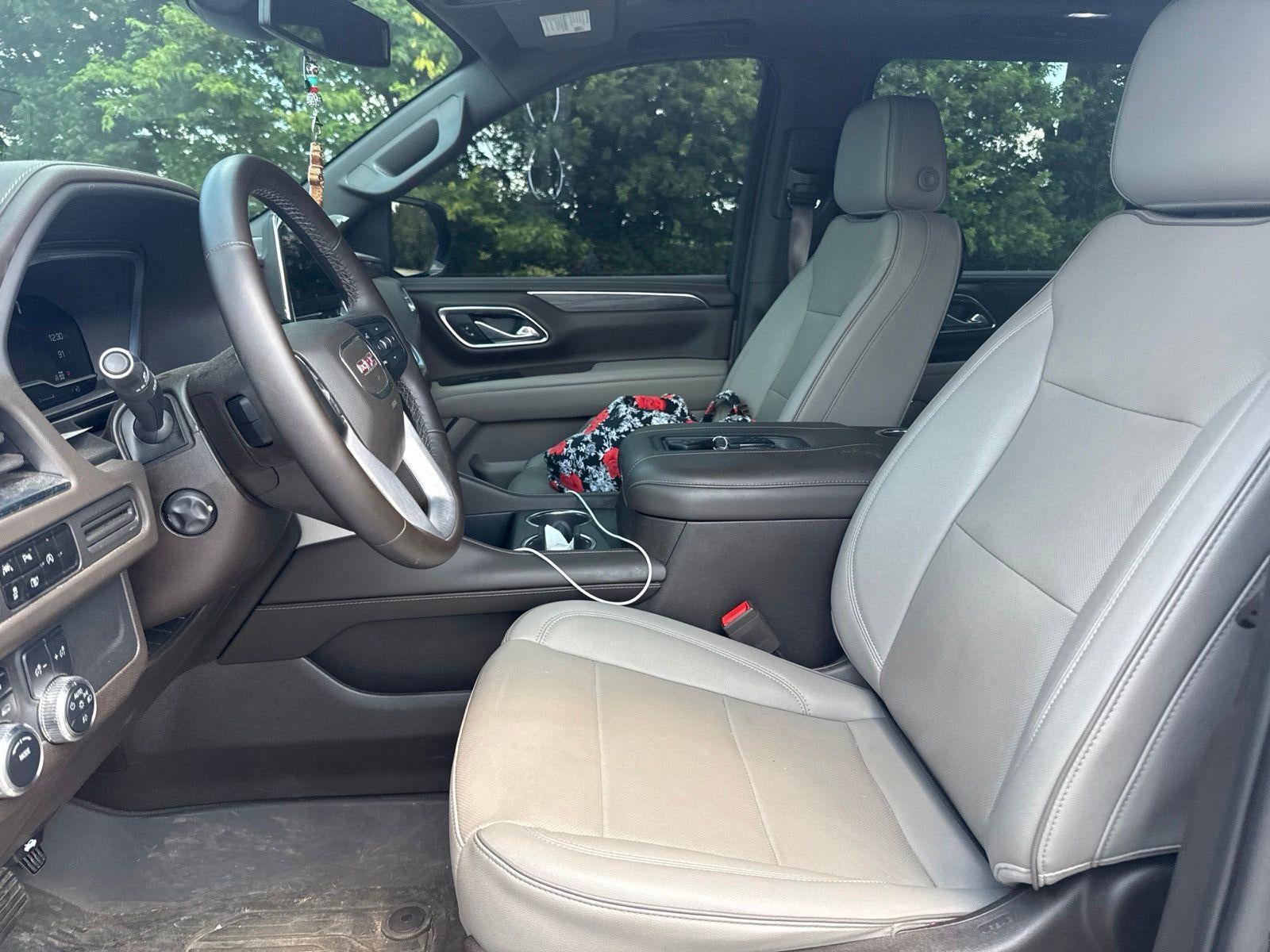 2023 GMC Yukon XL SLT
