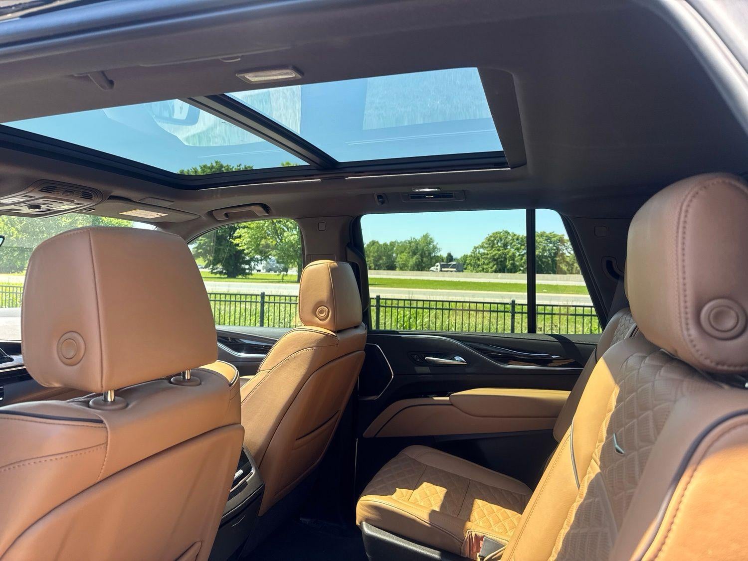 2022 Cadillac Escalade Premium Luxury