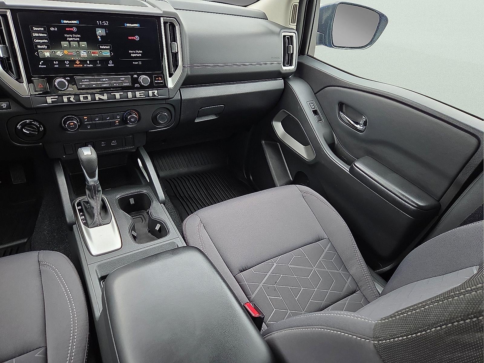 2025 Nissan Frontier Crew Cab SV 4x4