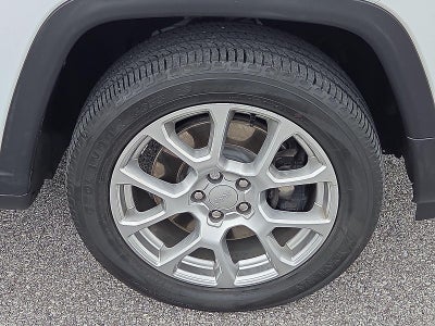 2023 Jeep Compass Latitude Lux FWD
