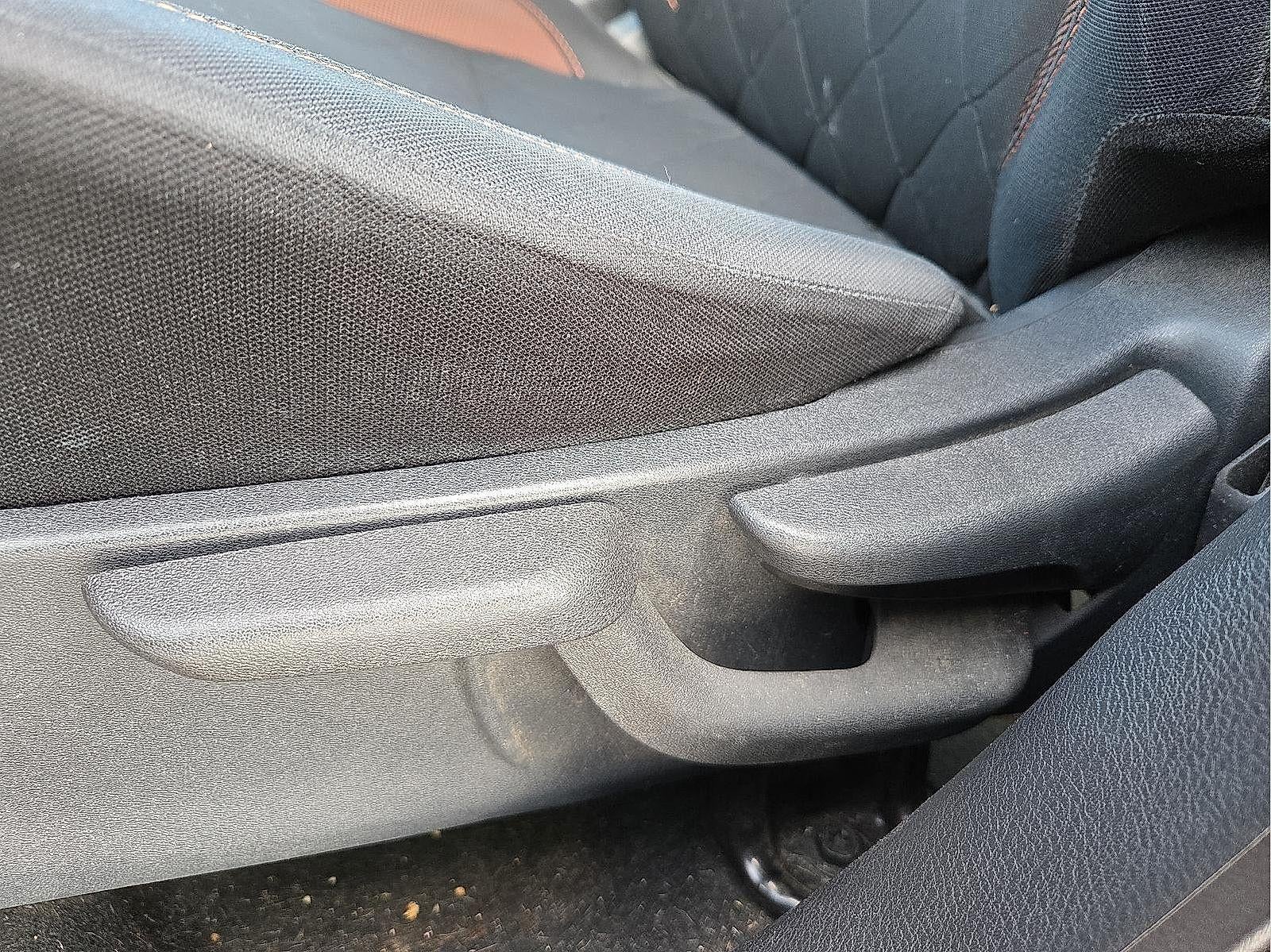 2020 Nissan Kicks SR Xtronic CVT