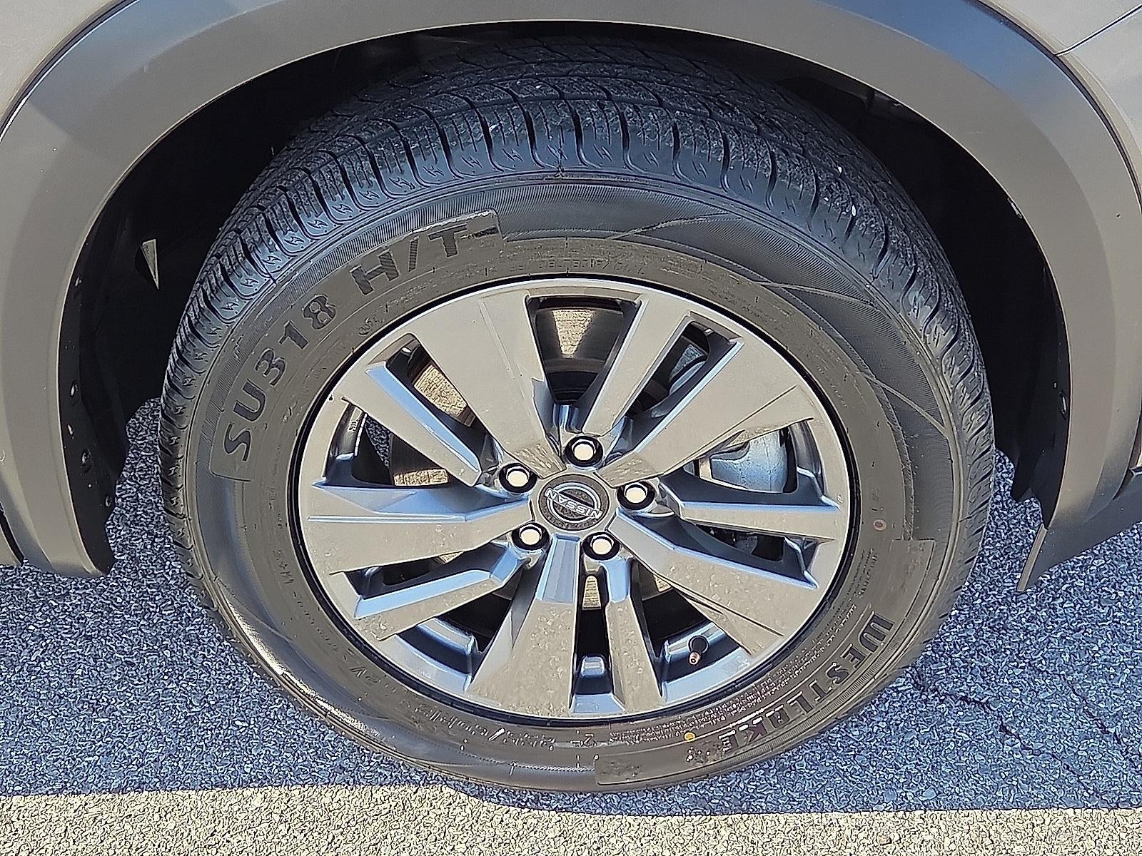 2024 Nissan Pathfinder SV