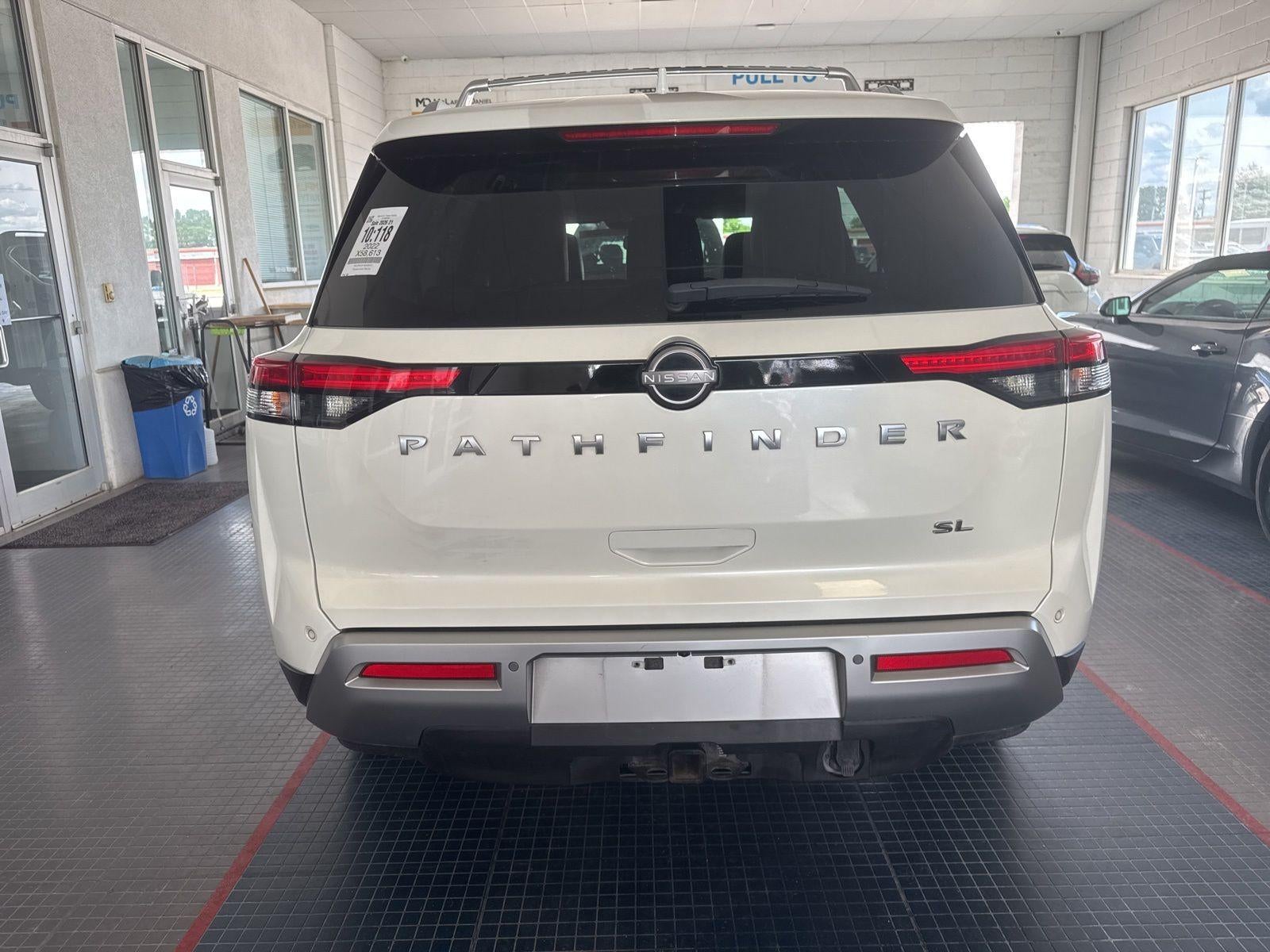 2022 Nissan Pathfinder SL 2WD
