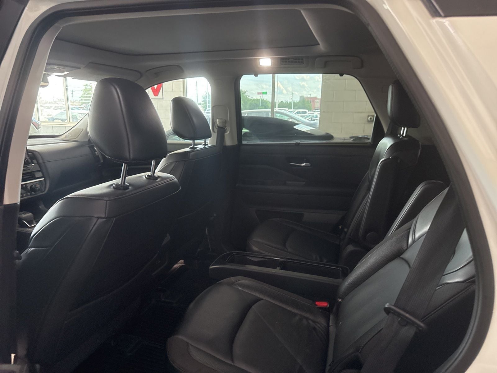 2022 Nissan Pathfinder SL 2WD