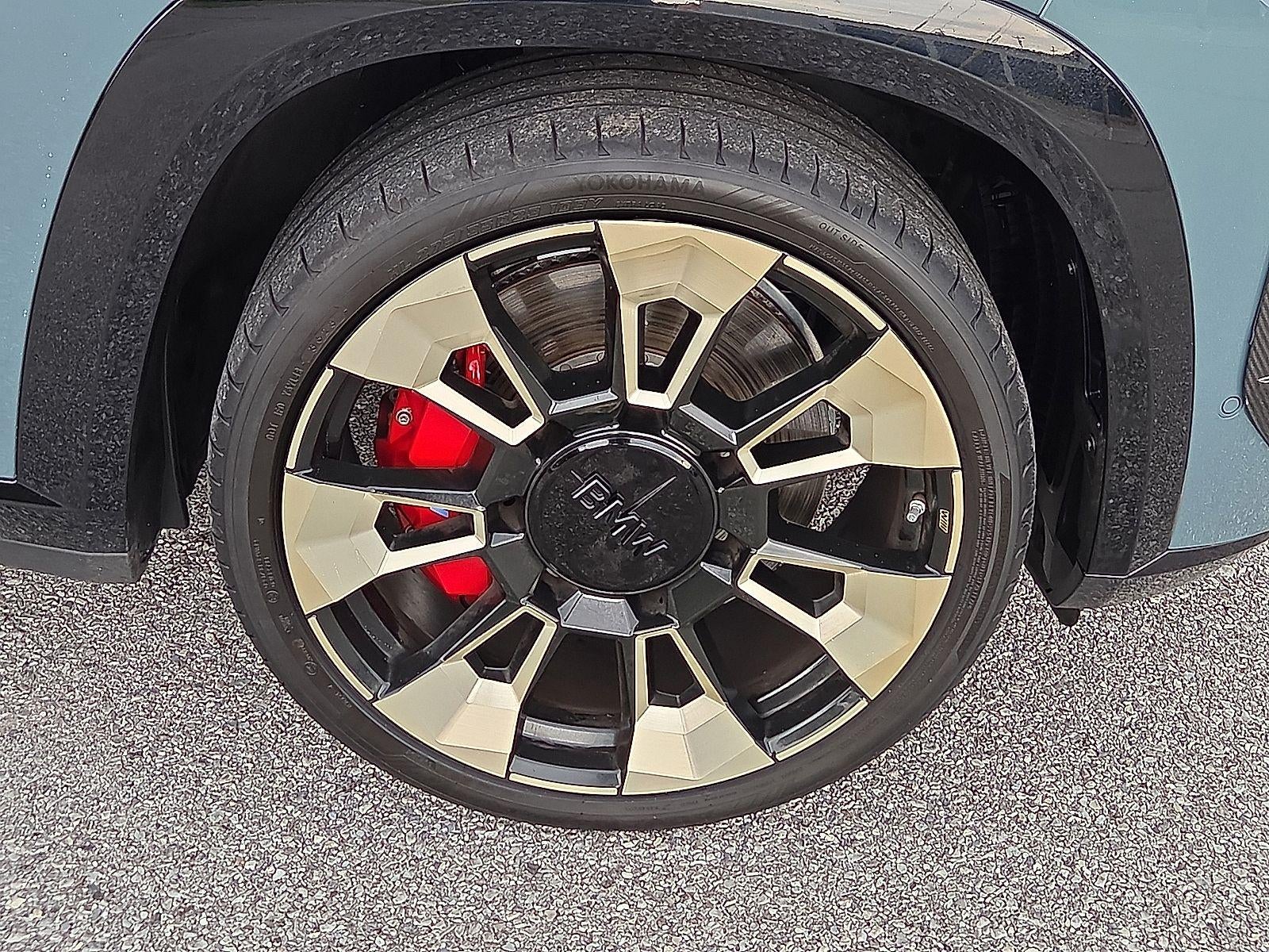 2023 BMW XM Base