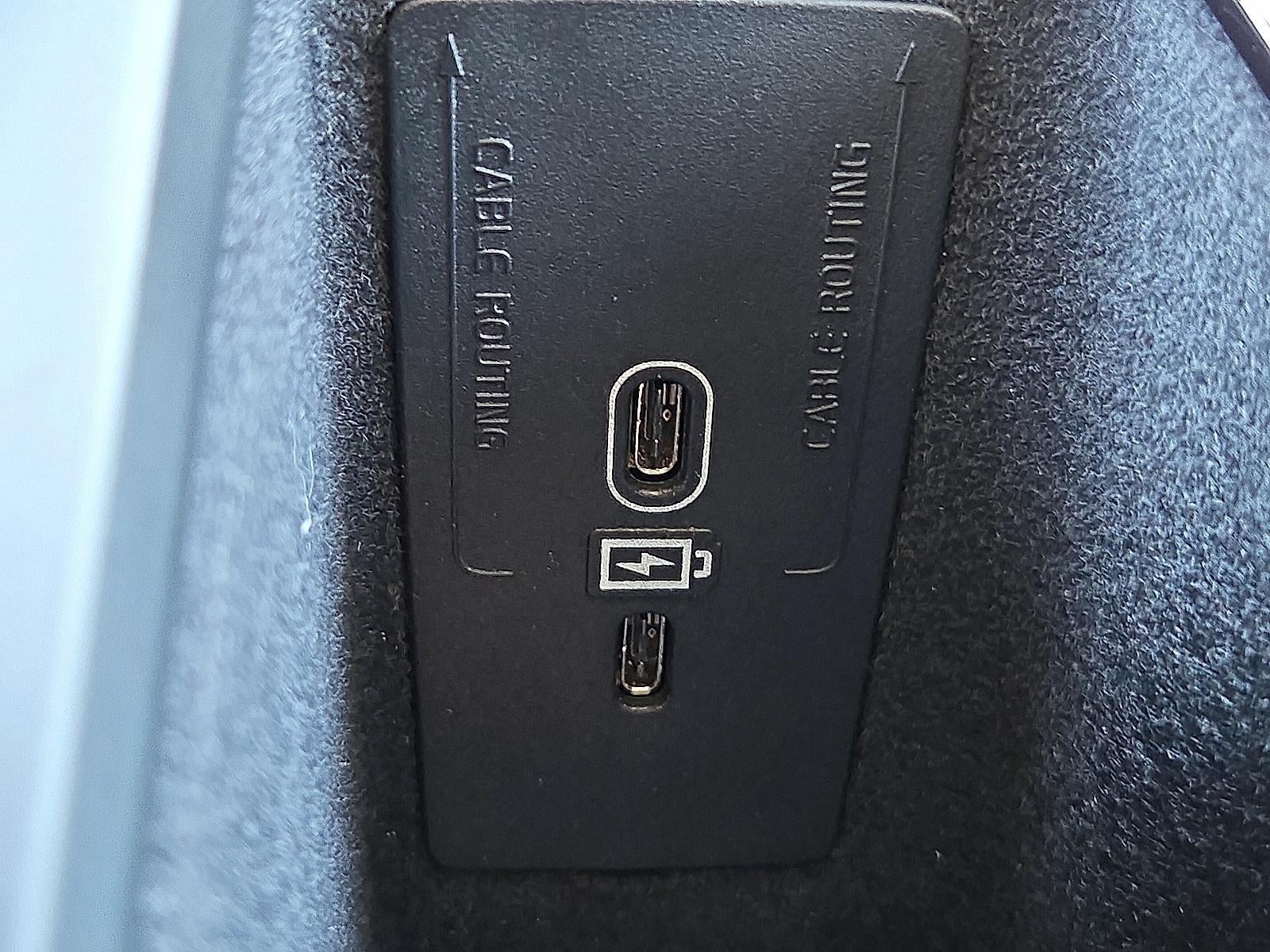 2025 Volvo XC60 Plus