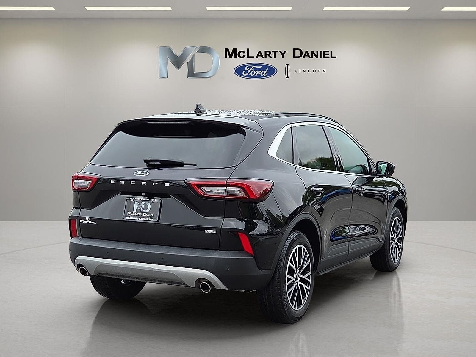 2025 Ford Escape Plug-In Hybrid Base