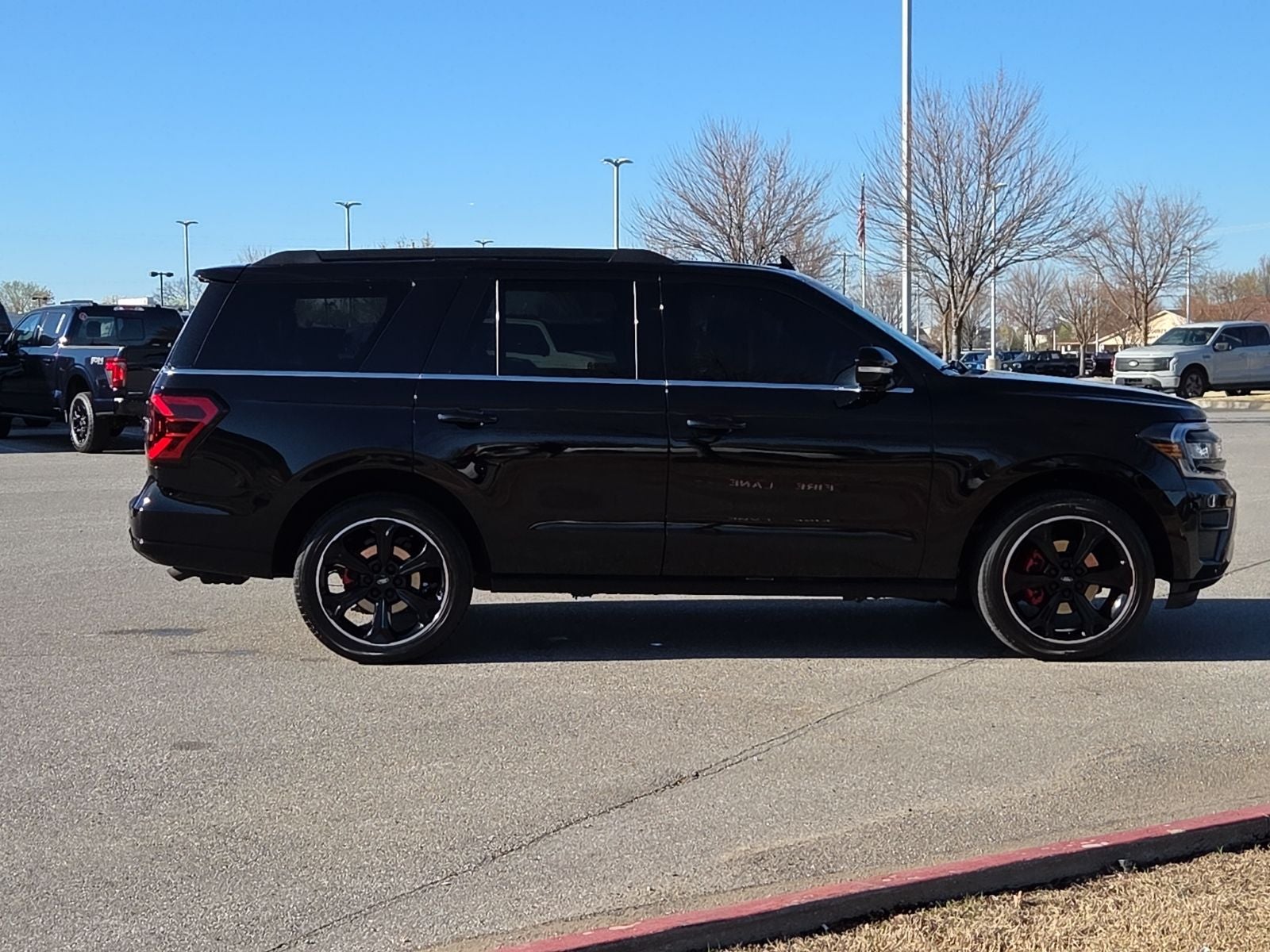 2024 Ford Expedition Limited Stealth Performance Edition
