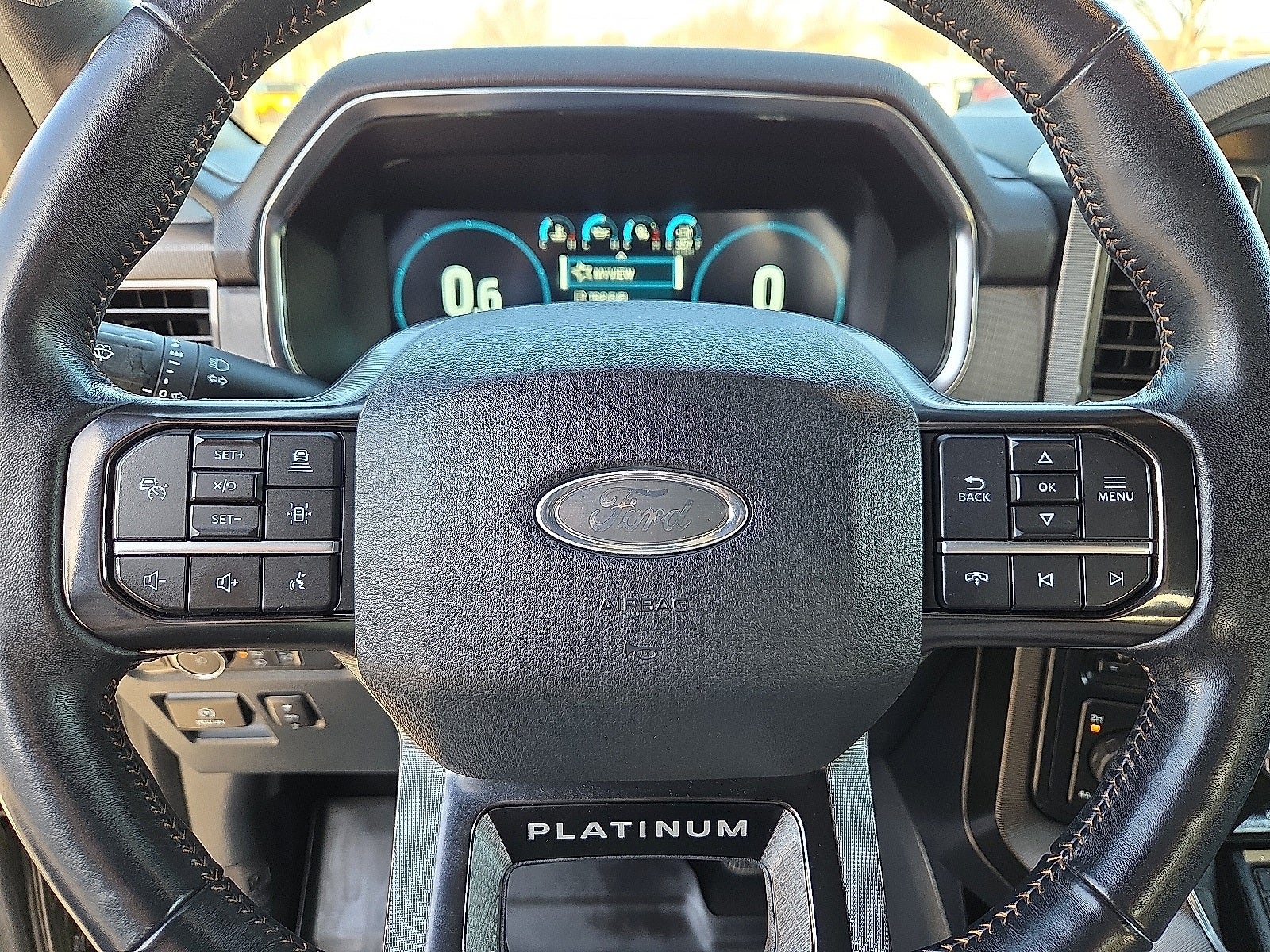 2023 Ford F-150 Platinum