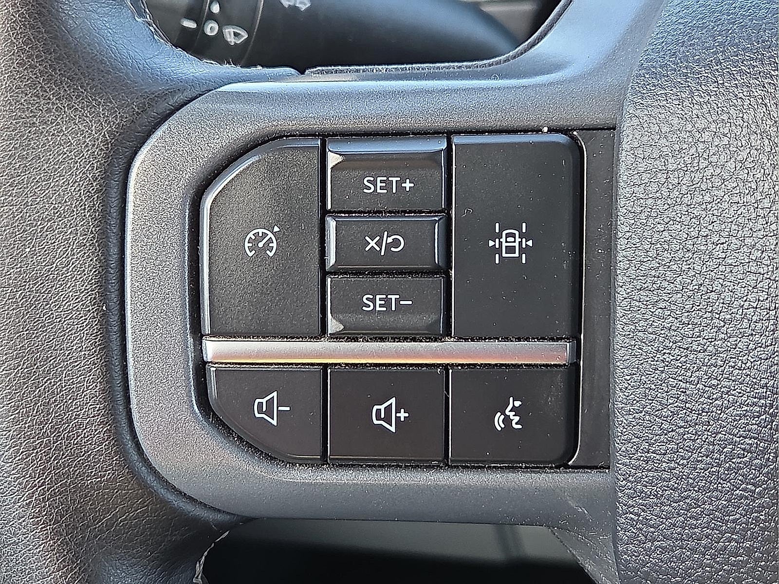 2023 Ford F-150 Lightning XLT