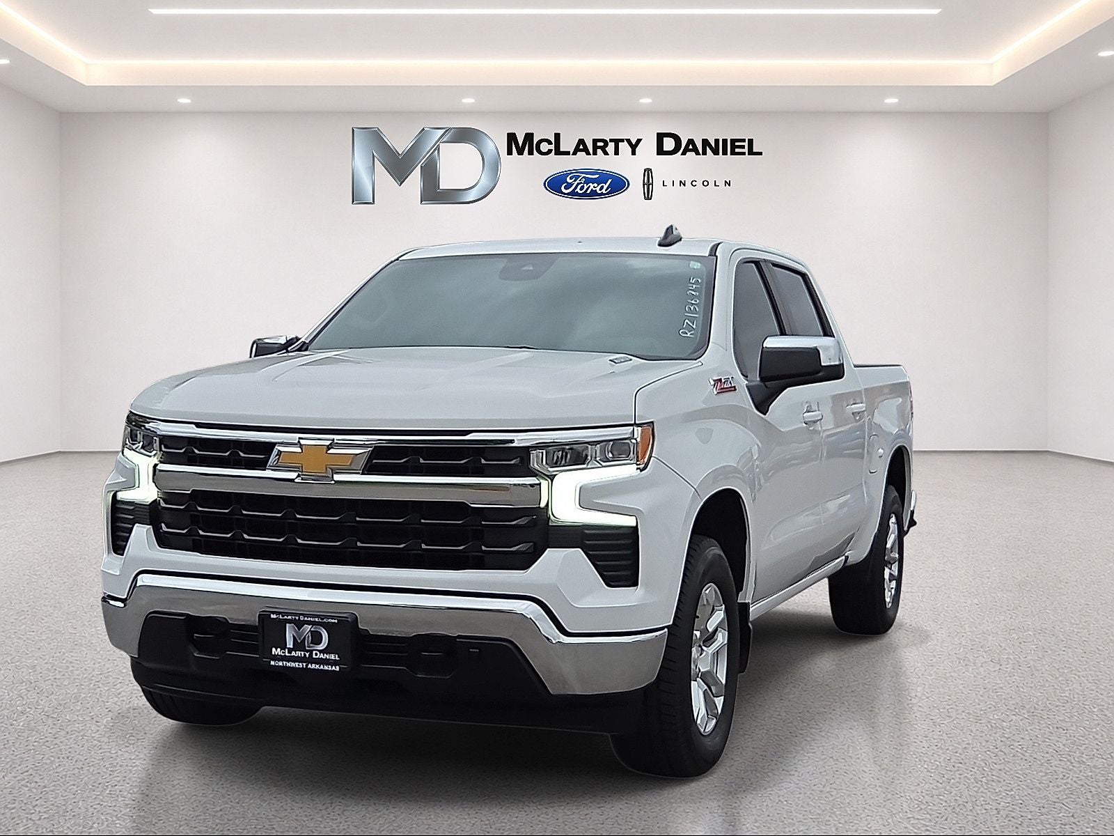 2024 Chevrolet Silverado 1500 LT LT1