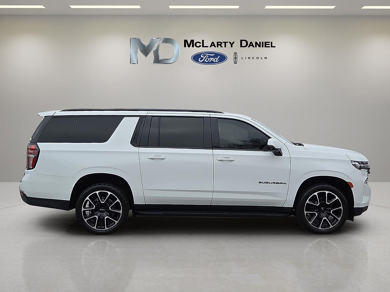 2022 Chevrolet Suburban RST